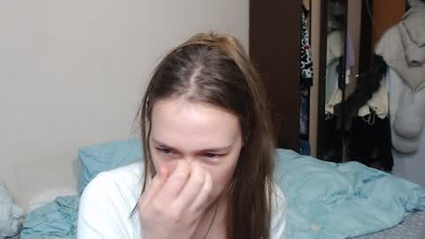 leila_bambi_ online show from 02/04/25, 11:38