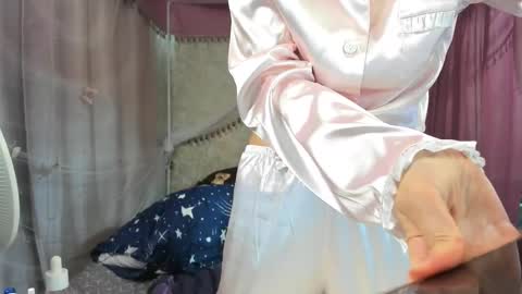 Snapshot of leila_bambi_ chatting on 03/02/26, 07:15 leila_bambi_ online show from 03/02/26, 07:15