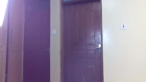 Leila online show from 04/25/26, 11:35