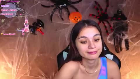 Leila online show from 10/24/25, 03:47