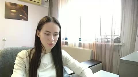 Leila online show from 10/04/25, 08:45