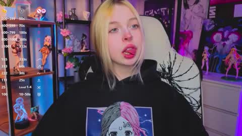 Leila online show from 11/27/25, 04:09