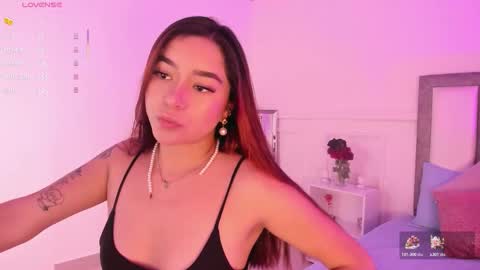 Snapshot of leilafisher chatting on 01/18/26, 01:48 Leila online show from 01/18/26, 01:48