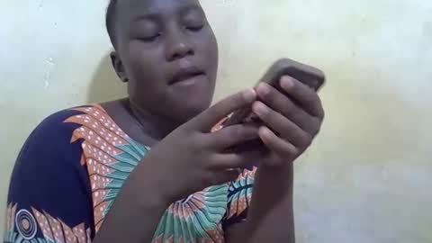 leilah_cute19 online show from 05/09/26, 08:52