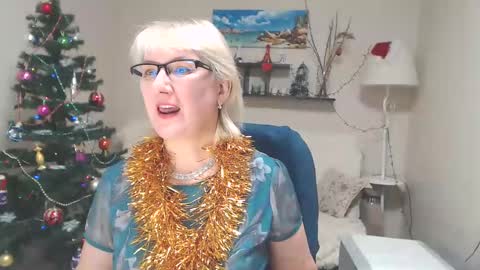 Leila Kinky online show from 12/29/24, 11:07