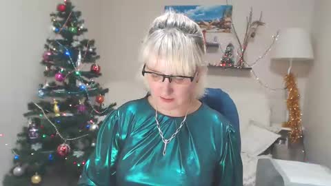Leila Kinky online show from 01/12/25, 07:53