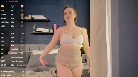 Lela online show from 02/12/25, 10:04