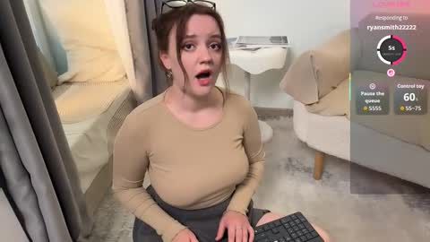 Lela online show from 09/24/25, 01:36