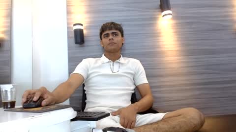 lelehott01 online show from 06/23/26, 02:53