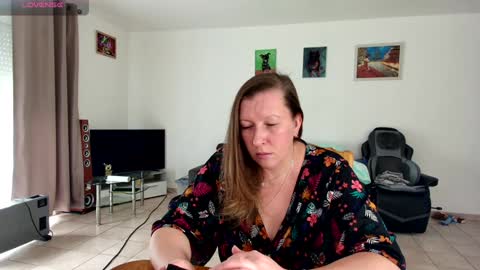 YOUR ELENA online show from 01/20/25, 10:40