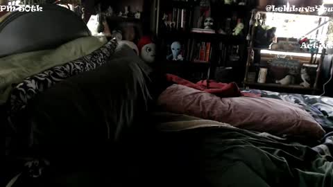 Snapshot of leluluvsyou chatting on 01/05/25, 04:38 Lelu Fallas online show from 01/05/25, 04:38