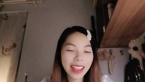 Snapshot of lemon8386 chatting on 06/19/26, 10:24 lemon8386 online show from 06/19/26, 10:24