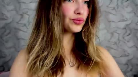 Snapshot of lemonhazeeee chatting on 10/18/25, 08:26 Lemonhazeeee online show from 10/18/25, 08:26