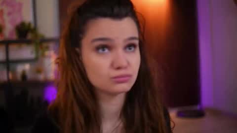 Lena Laurent online show from 03/22/26, 10:07