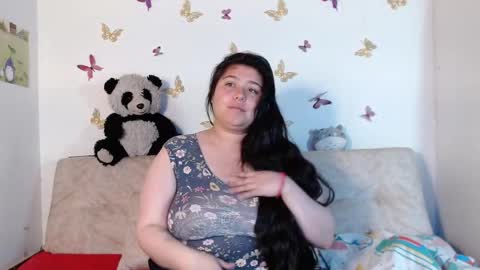 Snapshot of lena_turner_ chatting on 02/10/26, 02:43 Lena online show from 02/10/26, 02:43