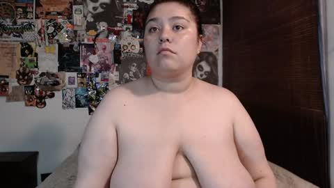 Snapshot of lena_turner_ chatting on 04/21/26, 10:56 Lena online show from 04/21/26, 10:56