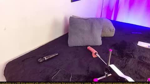 Lenaandwilliam online show from 01/03/25, 05:20