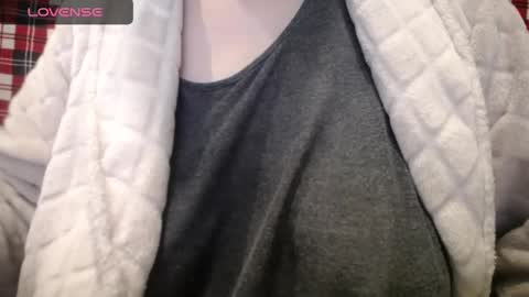 Snapshot of lenagolden chatting on 12/06/24, 04:49 lenagolden online show from 12/06/24, 04:49