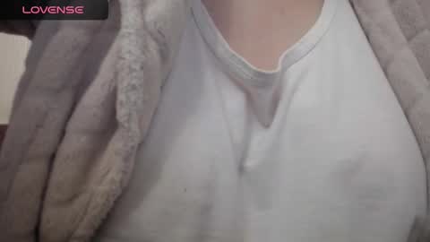 Snapshot of lenagolden chatting on 01/10/25, 05:58 lenagolden online show from 01/10/25, 05:58