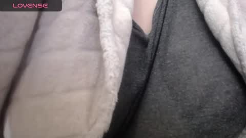 Snapshot of lenagolden chatting on 01/29/25, 09:17 lenagolden online show from 01/29/25, 09:17