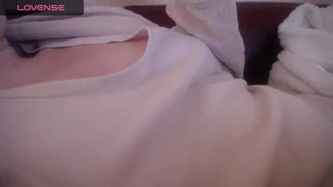 Snapshot of lenagolden chatting on 02/21/25, 02:06 lenagolden online show from 02/21/25, 02:06