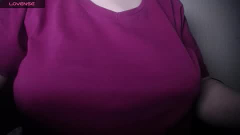 Snapshot of lenagolden chatting on 01/31/26, 07:11 lenagolden online show from 01/31/26, 07:11