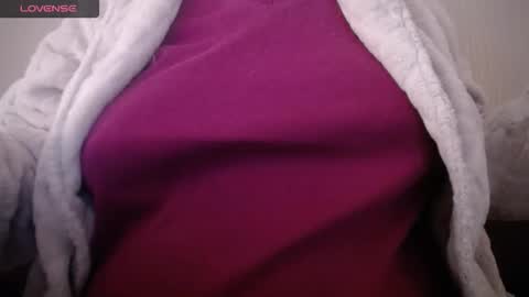 Snapshot of lenagolden chatting on 02/13/26, 07:48 lenagolden online show from 02/13/26, 07:48