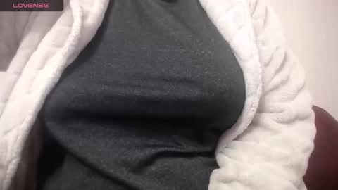 Snapshot of lenagolden chatting on 02/24/26, 05:16 lenagolden online show from 02/24/26, 05:16