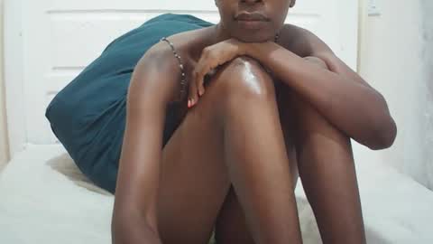 Snapshot of lenah6 chatting on 11/05/25, 07:25 lenah6 online show from 11/05/25, 07:25