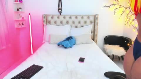 Lena  online show from 07/03/26, 10:27