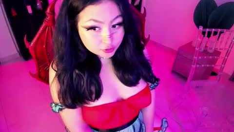 Lenna Kang online show from 02/02/26, 11:03