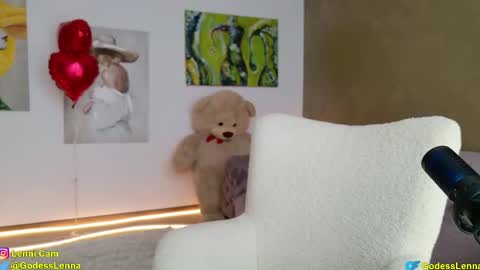 Lenna Goddess online show from 02/18/25, 09:21