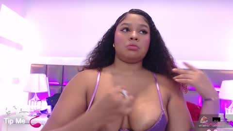 Lenna online show from 09/29/25, 11:37