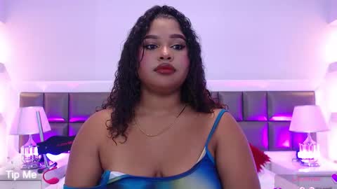 Lenna online show from 10/15/25, 10:59