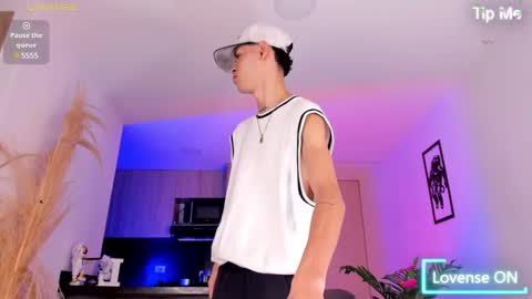 Lenner INDEPENDENT MODEL online show from 02/17/25, 01:47