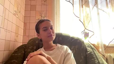 Hellomy name is Natalyits my first day here nice to meet you Give me 50 thumbs ups online show from 05/22/26, 06:53