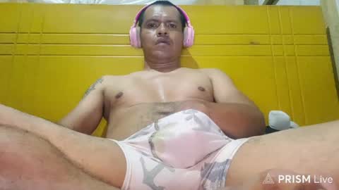 Snapshot of lenonroqe chatting on 05/16/26, 06:43 lenon online show from 05/16/26, 06:43
