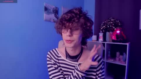 Leo online show from 11/05/25, 01:55