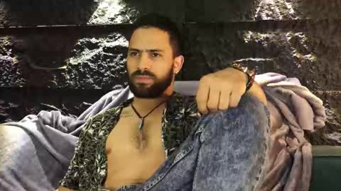 Leo  Diaz online show from 11/15/25, 11:43