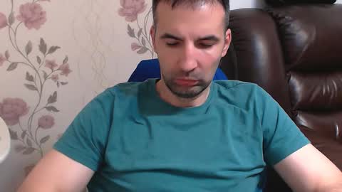 Snapshot of leo_gianni chatting on 05/13/26, 10:12 Leo Gianni online show from 05/13/26, 10:12