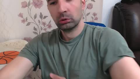 Snapshot of leo_gianni chatting on 05/14/26, 10:44 Leo Gianni online show from 05/14/26, 10:44