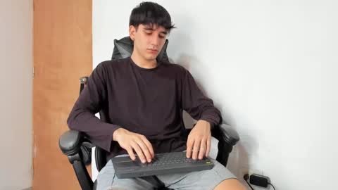 Leo Jones online show from 09/25/25, 06:00