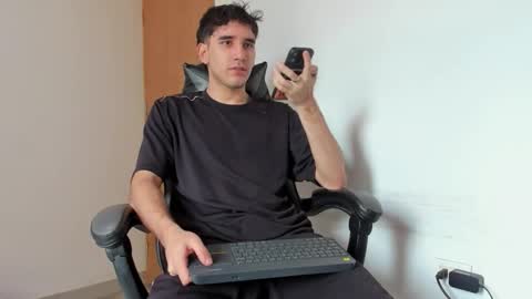 Leo Jones online show from 11/06/25, 04:30