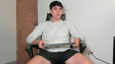 Leo Jones online show from 03/03/26, 02:28