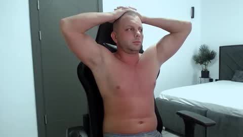 Leo online show from 09/28/25, 05:18