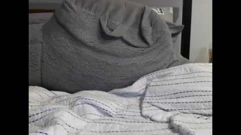 Snapshot of leologan chatting on 01/19/25, 11:12 leologan online show from 01/19/25, 11:12