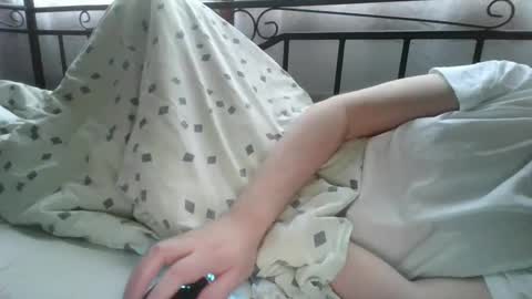 Leon online show from 04/05/26, 02:03