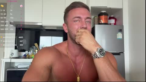 Snapshot of leon_lovefitness chatting on 06/13/26, 03:37 Leon online show from 06/13/26, 03:37