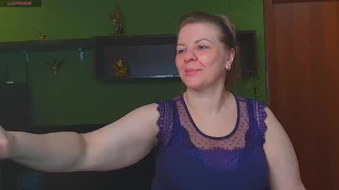 Leona tracie online show from 03/29/26, 04:45