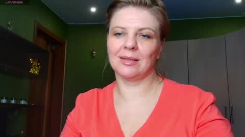 Leona tracie online show from 05/16/26, 08:33